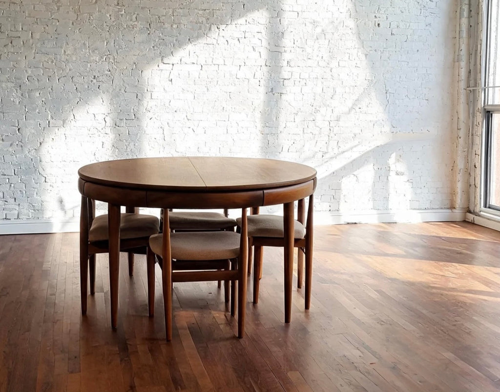 Hans Olsen for Frem Rojle Mid Century Teak extendable Dining Table