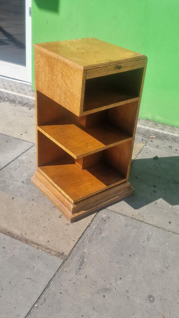 Deco side storage side table