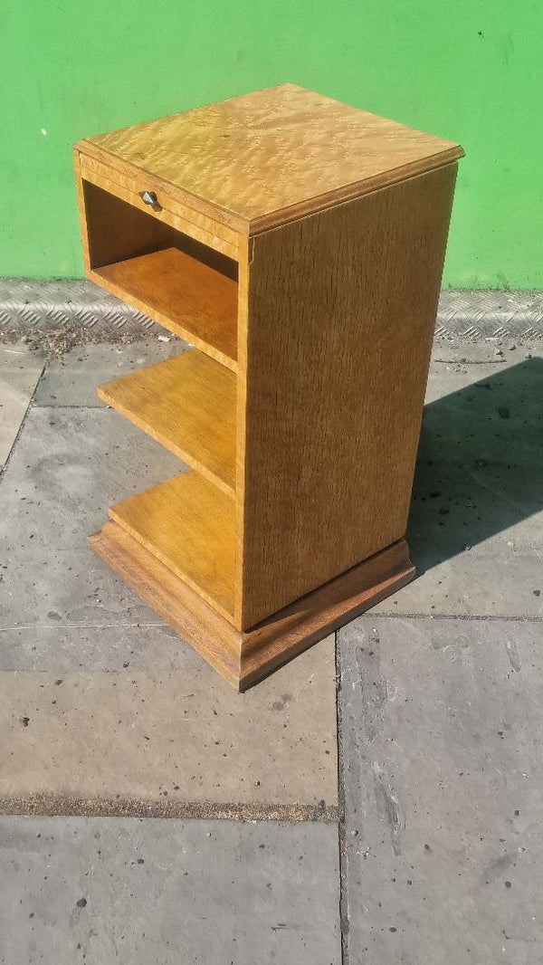 Deco side storage side table