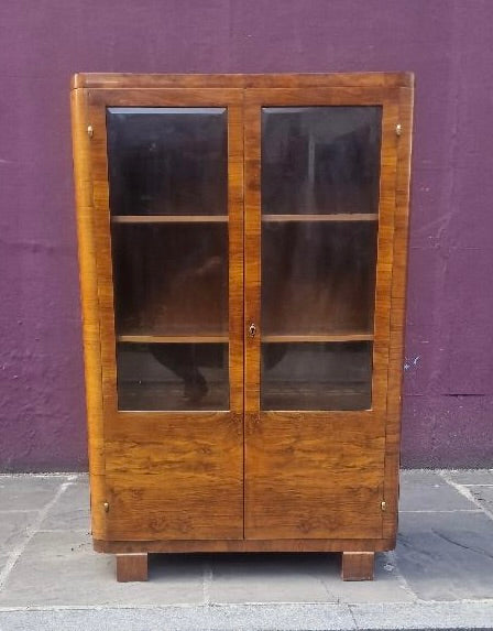 Deco display cabinet