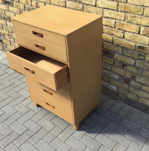 Vintage chest of draws