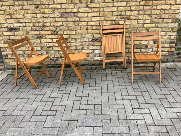4x 1960’s folding wooden chairs
